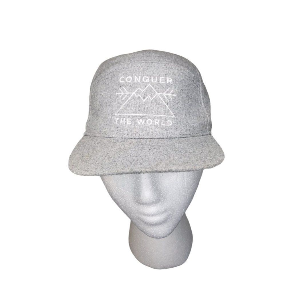 Old Navy Conquer the world‎ hat fitted sz medium Gray And White